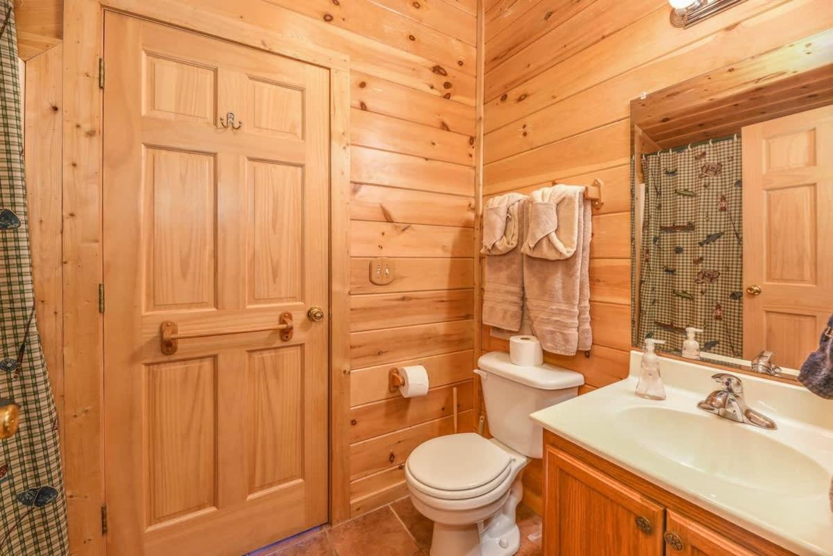 סביירוויל Gorgeous View. Hot Tub. Privacy. Fireplace. Pool & Fishing Access! מראה חיצוני תמונה